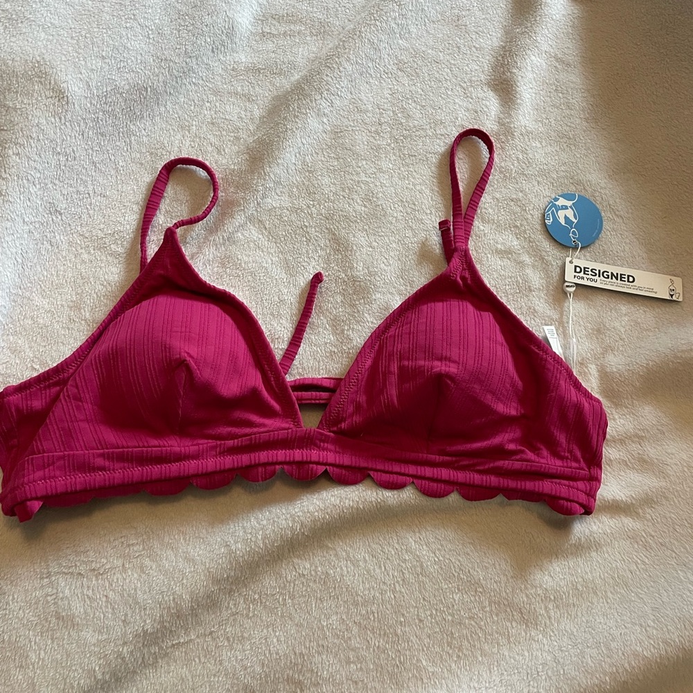 BNWT, Cupshe, fuchsia ruffle bikini top, XL, BRAND NEW